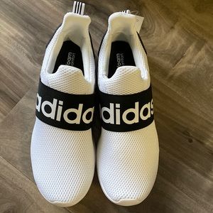 Adidas Lite Racer sneakers